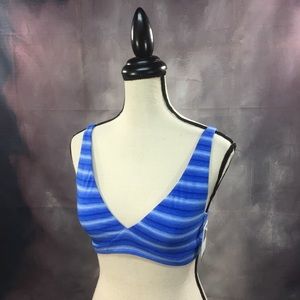 GAP Size Large Bralette Blue Striped Gradient